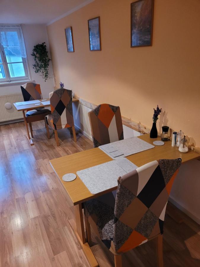 Bed and Breakfast Gaestehaus Luise Моншау Экстерьер фото