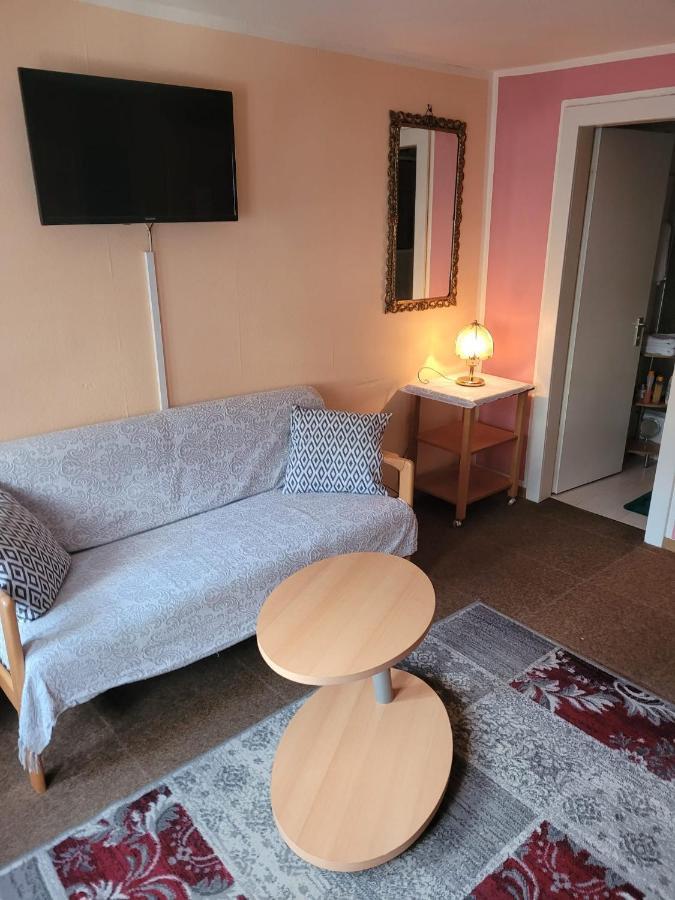 Bed and Breakfast Gaestehaus Luise Моншау Экстерьер фото